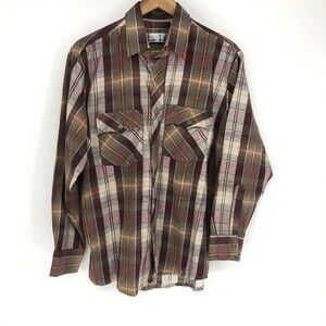 Lumber Jack Red and Green Plaid Western Button Up Collared Long Sleeve Shirt L